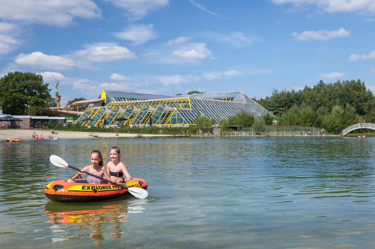 Oostappen Vakantiepark Hengelhoef Nv Hotel Aan de Wolfsberg Luaran gambar