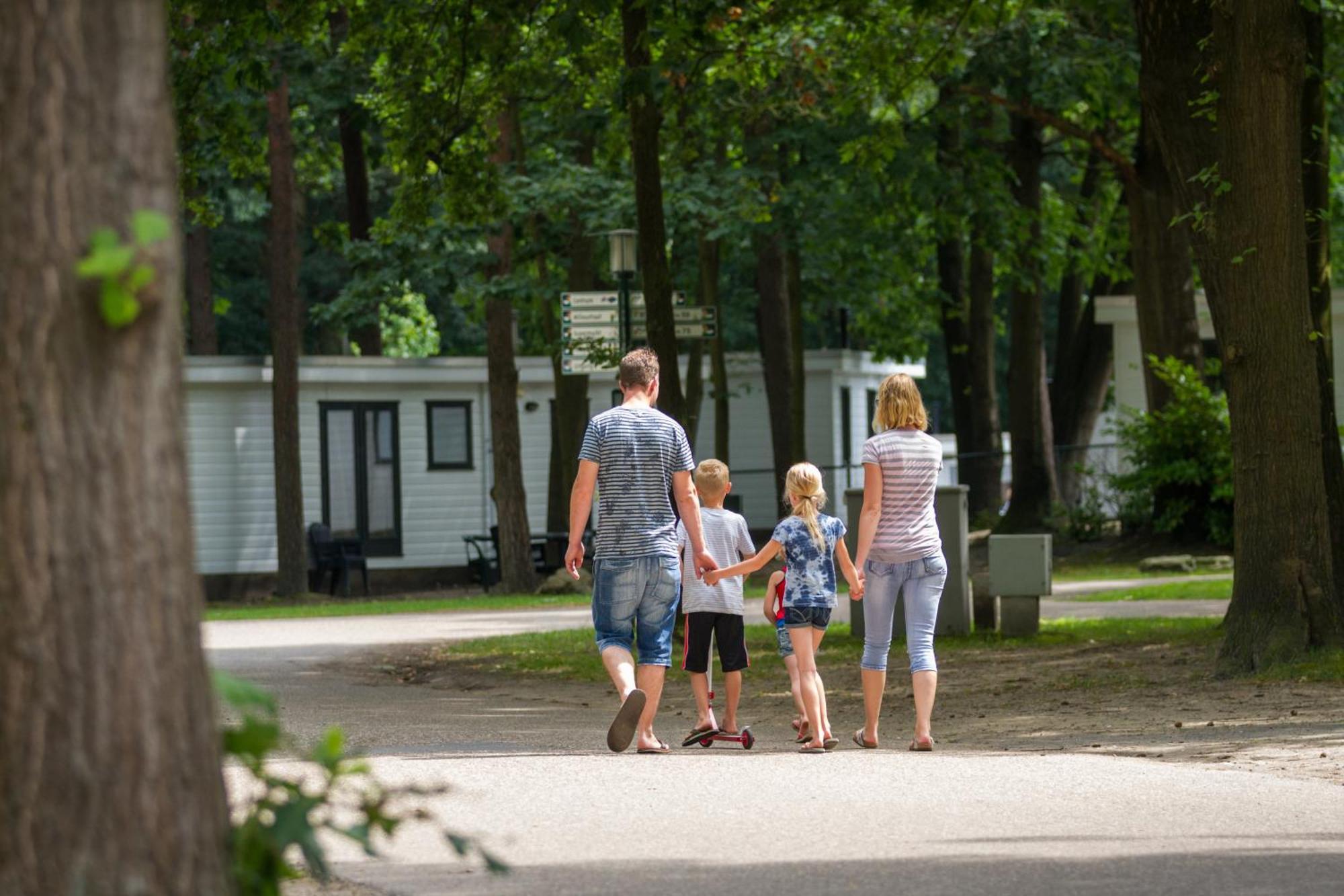 Oostappen Vakantiepark Hengelhoef Nv Hotel Aan de Wolfsberg Luaran gambar